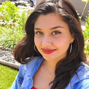 Meet your Posher, Selena